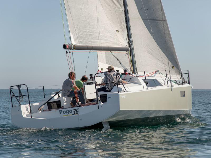 Book yachts online - sailboat - Pogo 36 - Nitro - rent