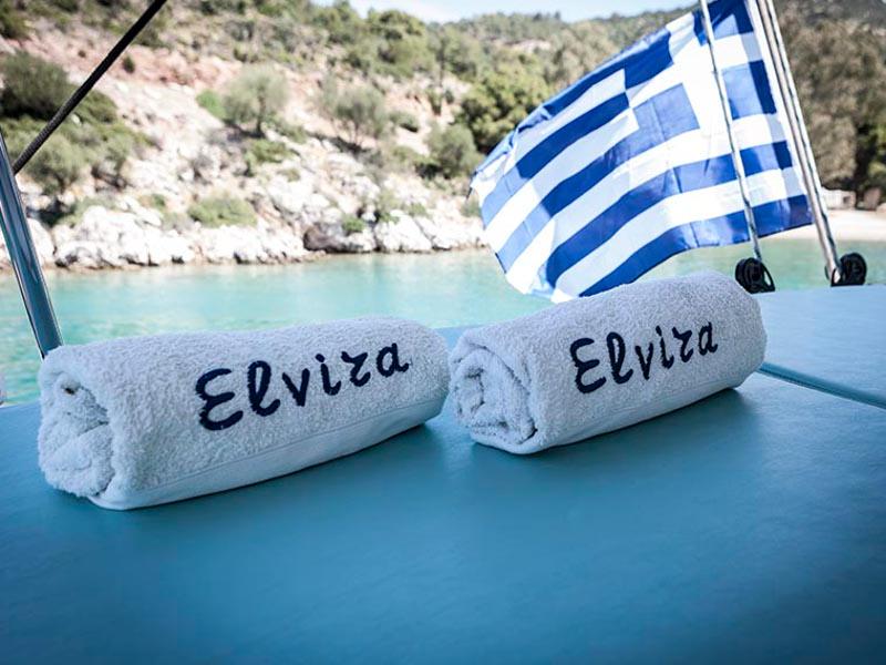 Book yachts online - catamaran - Lagoon 500 - Elvira - rent