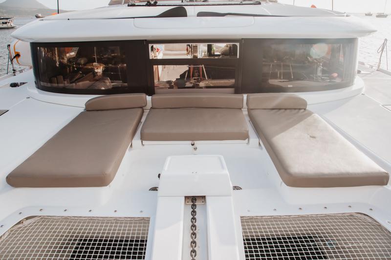 Book yachts online - catamaran - Lagoon 46 - Machango - rent