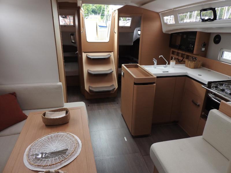 Book yachts online - sailboat - Sun Odyssey 410 - Alma Libre VI - rent