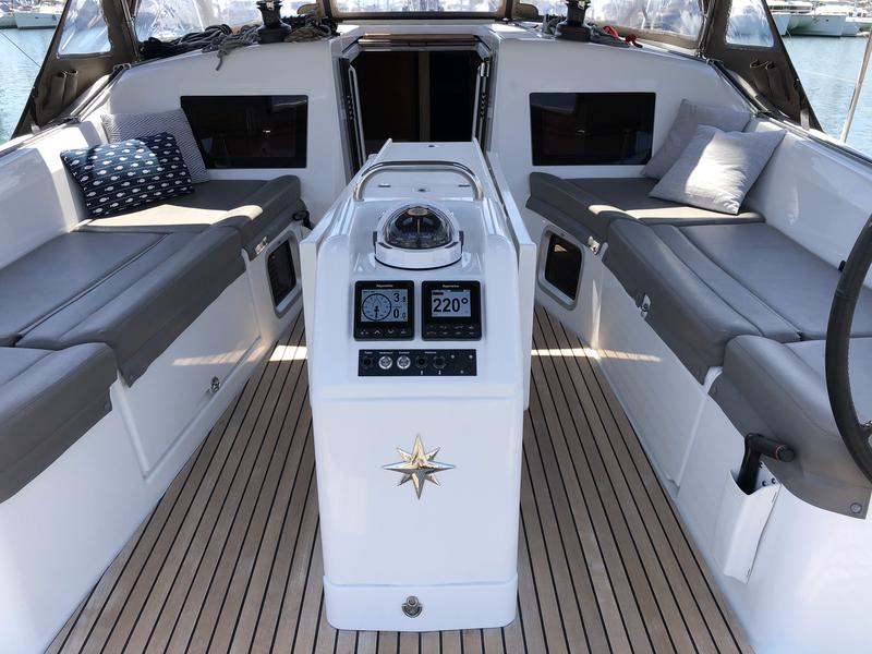Book yachts online - sailboat - Sun Odyssey 410 - Aquaholic - rent