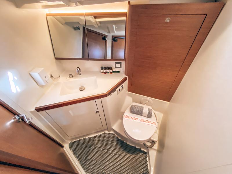 Book yachts online - sailboat - Oceanis 46.1 - WHISPER - rent