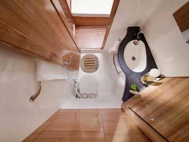 Book yachts online - sailboat - Bavaria 40 Cruiser - Ruck Zuck - rent