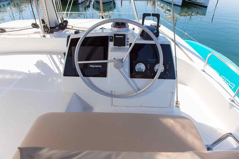 Book yachts online - catamaran - Bali 4.8 - Stelina - rent
