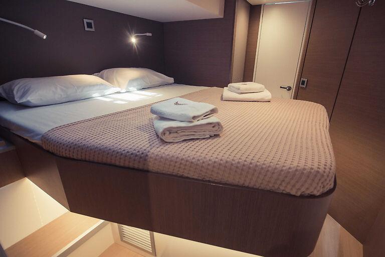 Book yachts online - catamaran - Bali 4.8 - Stelina - rent