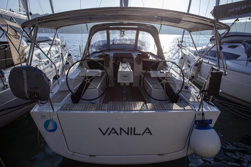 Book yachts online - sailboat - Dufour 360 Grand Large - Vanila - rent