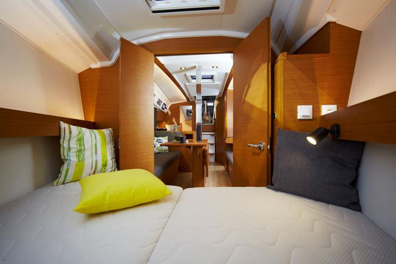 Book yachts online - sailboat - Sun Odyssey 349 b - Nara - rent