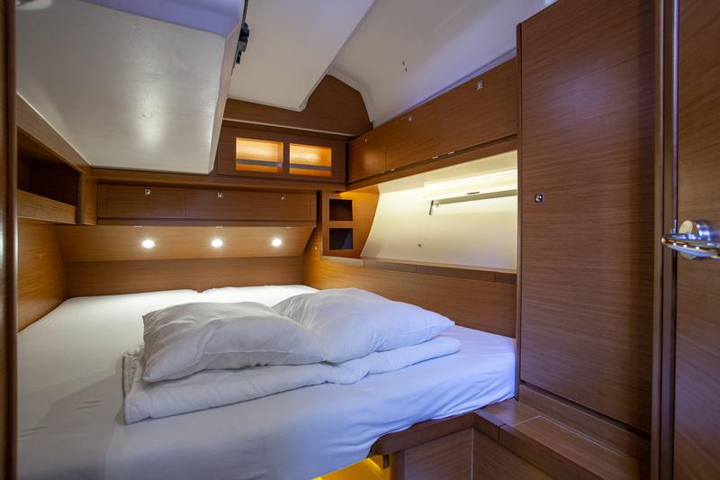 Book yachts online - sailboat - Dufour 520 Grand Large - Nerthag - rent