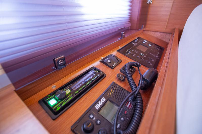 Book yachts online - sailboat - Dufour 520 Grand Large - Nerthag - rent