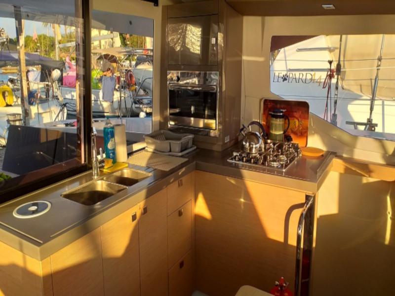 Book yachts online - catamaran - Lucia 40 - El Camino - rent