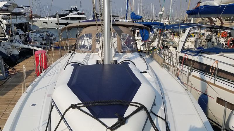 Book yachts online - sailboat - Bavaria C42 - Fiesta - rent