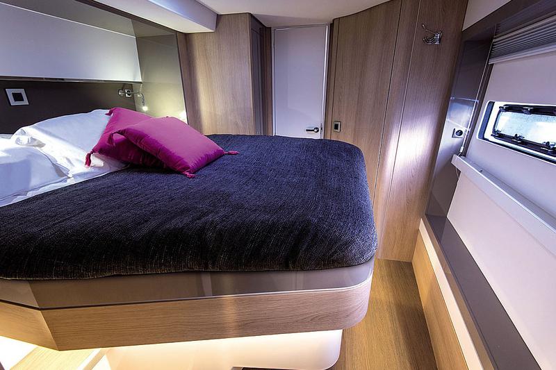 Book yachts online - catamaran - Bali 5.4 - Blue Blue Blue - rent