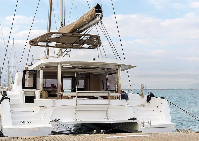Book yachts online - catamaran - Bali 5.4 - Blue Blue Blue - rent