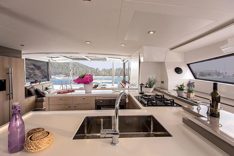 Book yachts online - catamaran - Bali 5.4 - Blue Blue Blue - rent