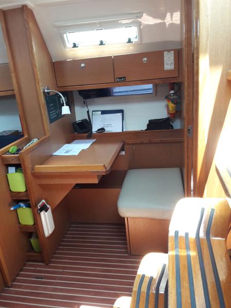 Book yachts online - sailboat - Bavaria 40 Cruiser S - Canenas - rent