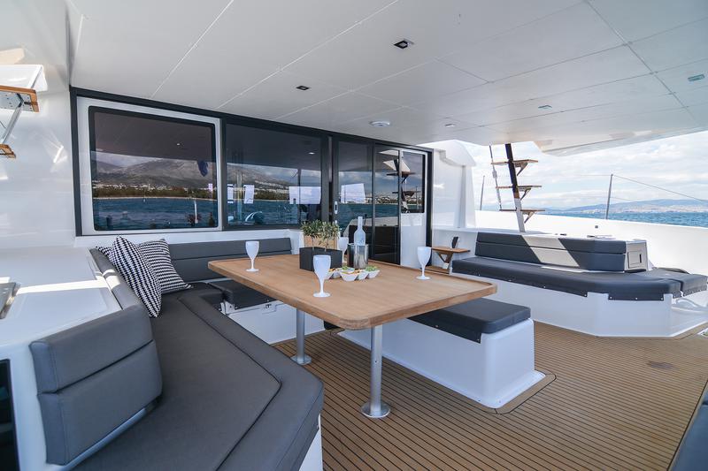 Book yachts online - catamaran - Dufour Catamaran 48 - Caipirinha  - rent