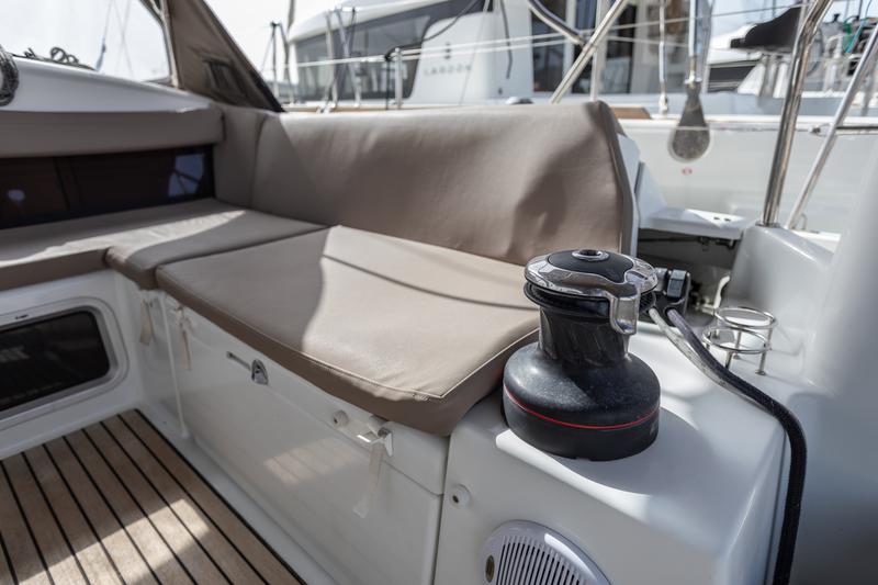 Book yachts online - sailboat - Sun Odyssey 440 - Irini - rent