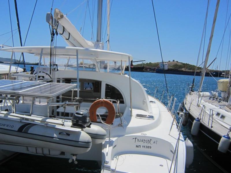 Book yachts online - catamaran - Lagoon 380 - ThunderCat - rent