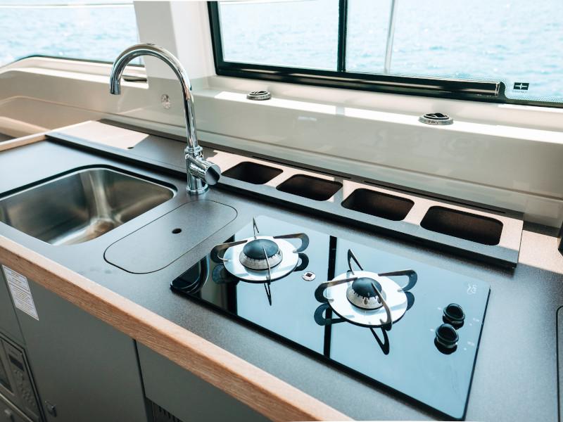 Book yachts online - motorboat - Bavaria E40 Fly - Danijela - rent