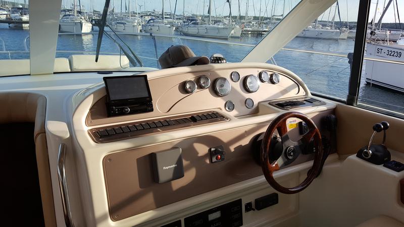 Book yachts online - motorboat - Prestige 36 Fly - Fortuna - rent
