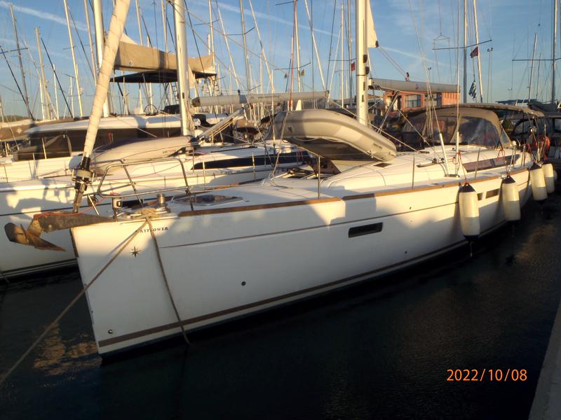 Book yachts online - sailboat - Sun Odyssey 519 - Mayflower - A/C &amp; Gen - rent