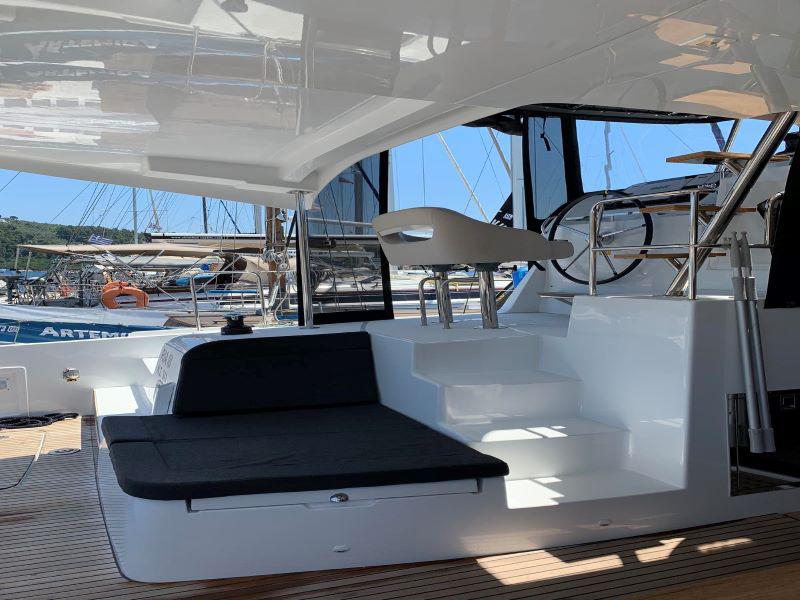 Book yachts online - catamaran - Lagoon 42 (A/C, Watermaker, Gen)_12 - RIA III (AC, Gen, w.maker) - rent