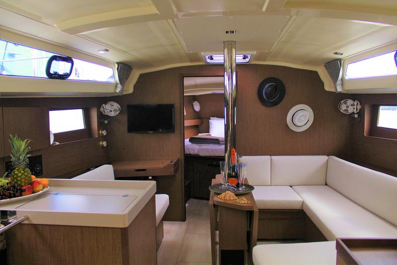 Book yachts online - sailboat - Oceanis 41.1 - DIAMANTI II - rent
