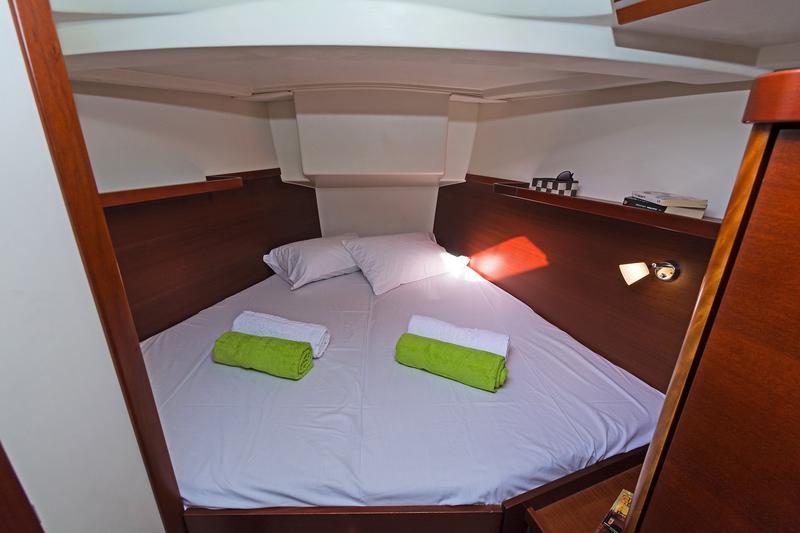 Book yachts online - sailboat - Hanse 430 - PANTA REI - rent
