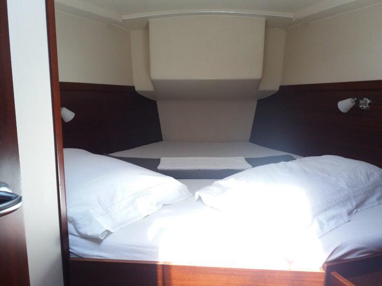 Book yachts online - sailboat - Hanse 430 - PANTA REI - rent
