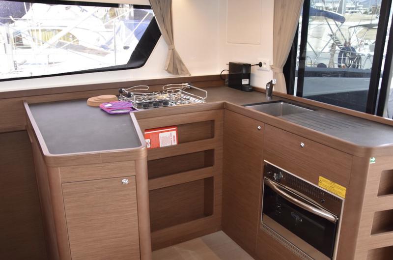 Book yachts online - catamaran - Lagoon 42 (A/C, Watermaker, Gen) - ARION AC, Gen, W.Maker - rent