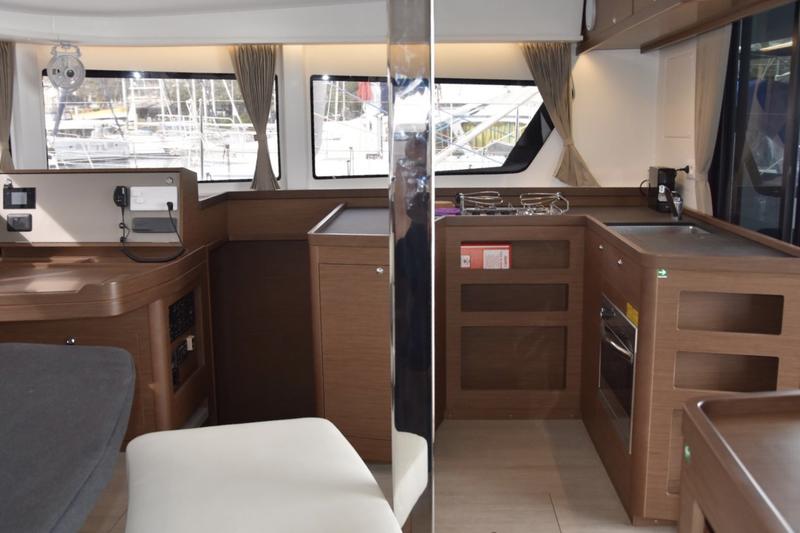 Book yachts online - catamaran - Lagoon 42 (A/C, Watermaker, Gen) - ARION AC, Gen, W.Maker - rent