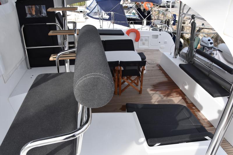 Book yachts online - catamaran - Lagoon 42 (A/C, Watermaker, Gen) - ARION AC, Gen, W.Maker - rent