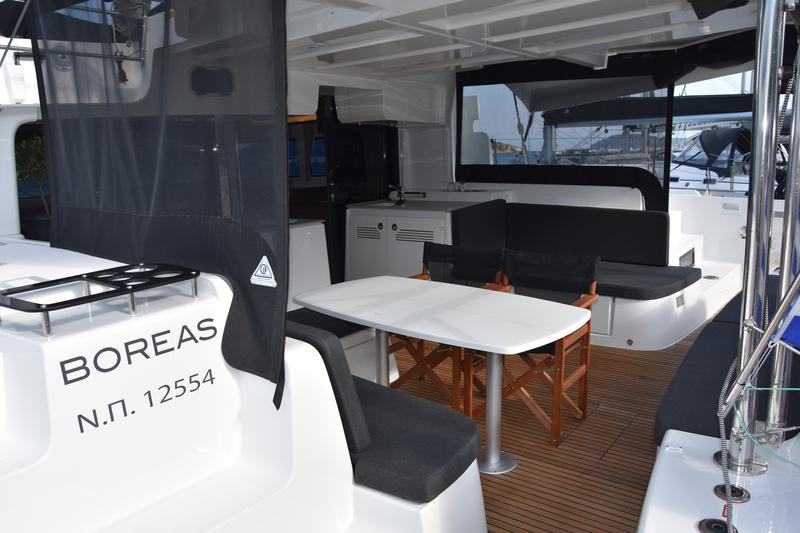 Book yachts online - catamaran - Lagoon 46 | SKIPPER MANDATORY - BOREAS AC, Gen, W.maker - rent