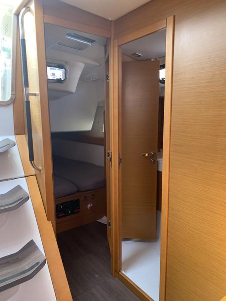 Book yachts online - sailboat - Sun Odyssey 519 (AC) - AURORA AC - rent