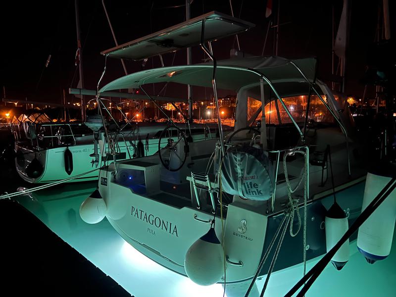 Book yachts online - sailboat - Oceanis 38 Owner Version - Patagonia - rent