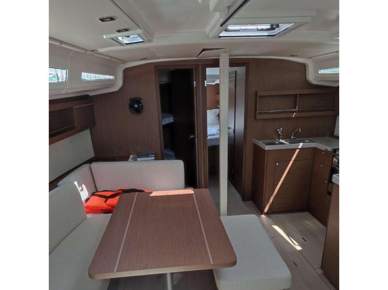 Book yachts online - sailboat - Oceanis 40.1 - Surya - rent