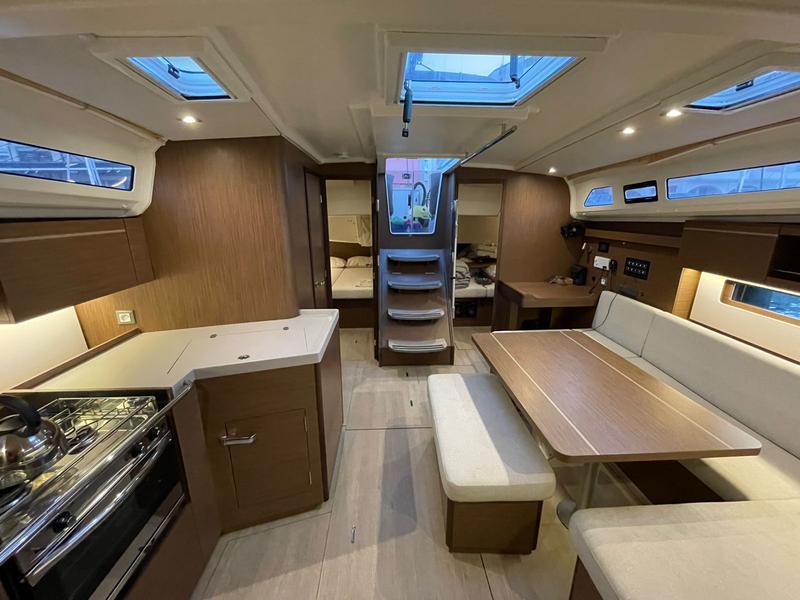 Book yachts online - sailboat - Oceanis 40.1 - Aurora - rent