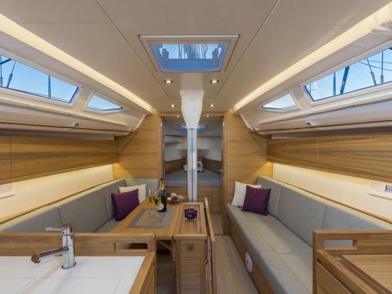 Book yachts online - sailboat - Salona 380 - Frane - rent