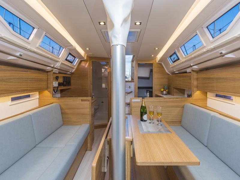 Book yachts online - sailboat - Salona 380 - Andrea - rent