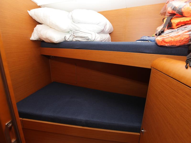 Book yachts online - sailboat - Sun Odyssey 439 - Francis - rent