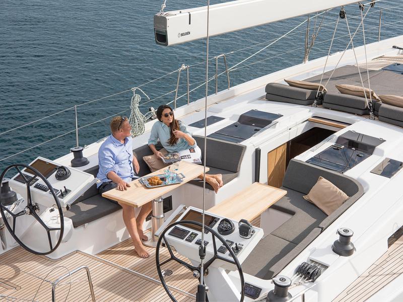 Book yachts online - sailboat - Hanse 588 - JOANNA - rent