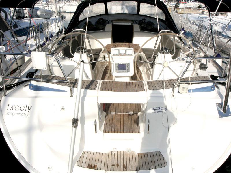 Book yachts online - sailboat - Bavaria 46 Cruiser - Tweety - rent