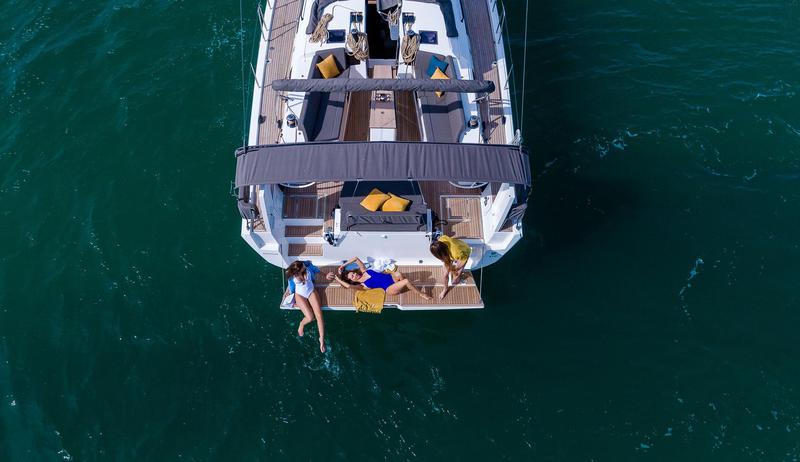 Book yachts online - sailboat - Dufour 470 - Asterix - rent