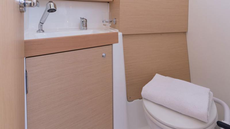Book yachts online - sailboat - Oceanis 38.1 - Flip - rent