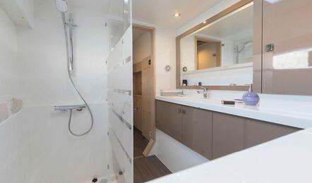 Book yachts online - catamaran - Astréa 42 - Arisa - rent