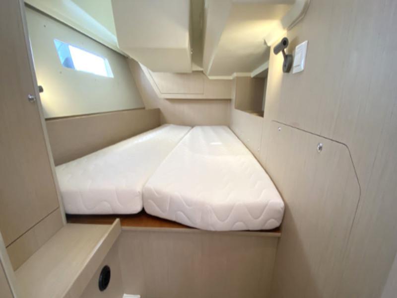 Book yachts online - sailboat - Oceanis 41.1 - Frankfurt - rent