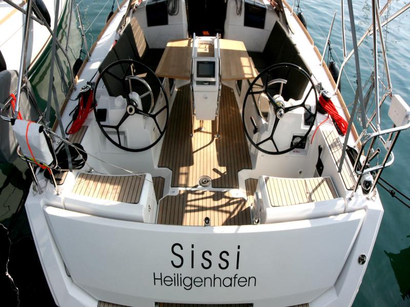 Book yachts online - sailboat - Sun Odyssey 389 - Sissi - rent