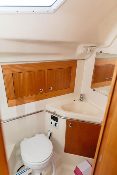 Book yachts online - sailboat - Elan 434 - Naias - rent