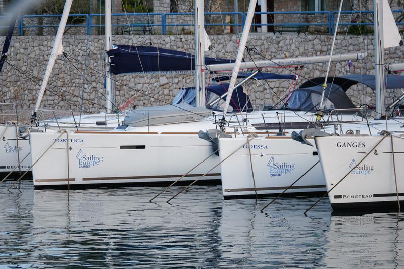 Book yachts online - sailboat - Sun Odyssey 449 - TORTUGA - rent