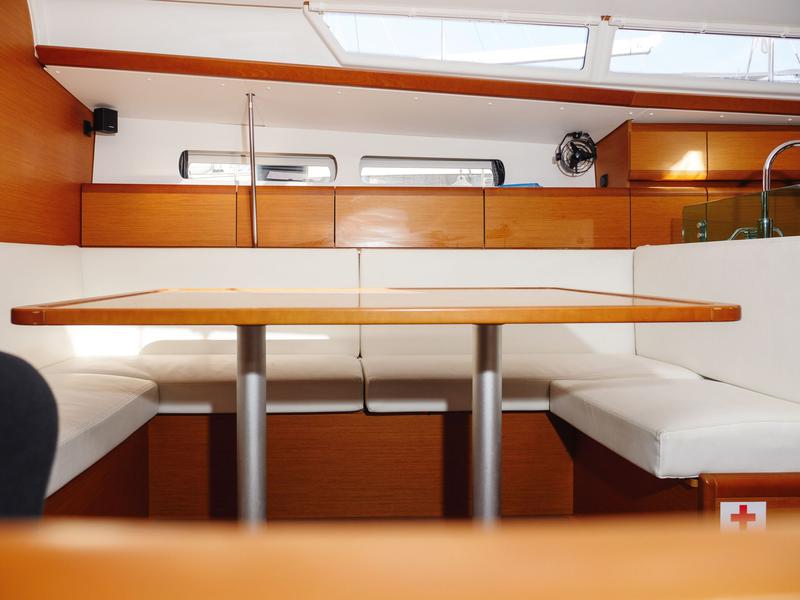 Book yachts online - sailboat - Sun Odyssey 449 - TORTUGA - rent